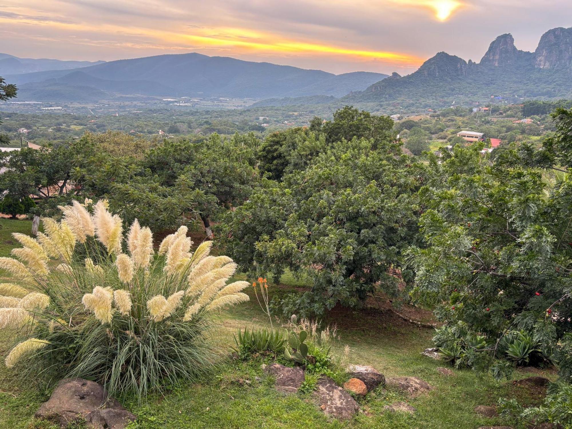 Amara Tepoztlan Villa Luaran gambar